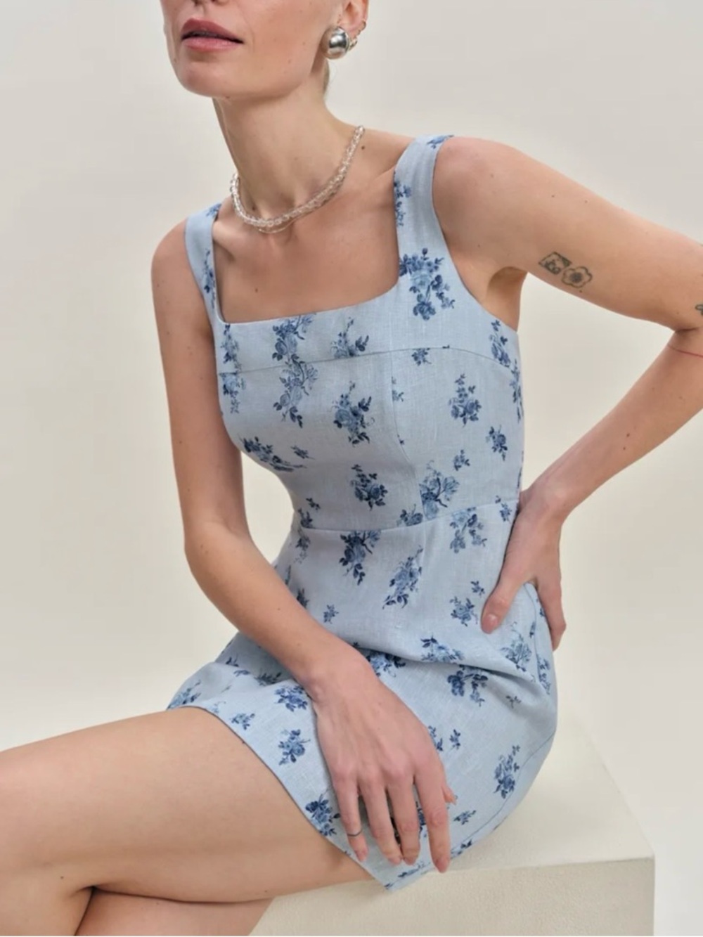 Reformation Celosia linen mini dress blue floral print in Crystalline Size 4 - Picture 4 of 11